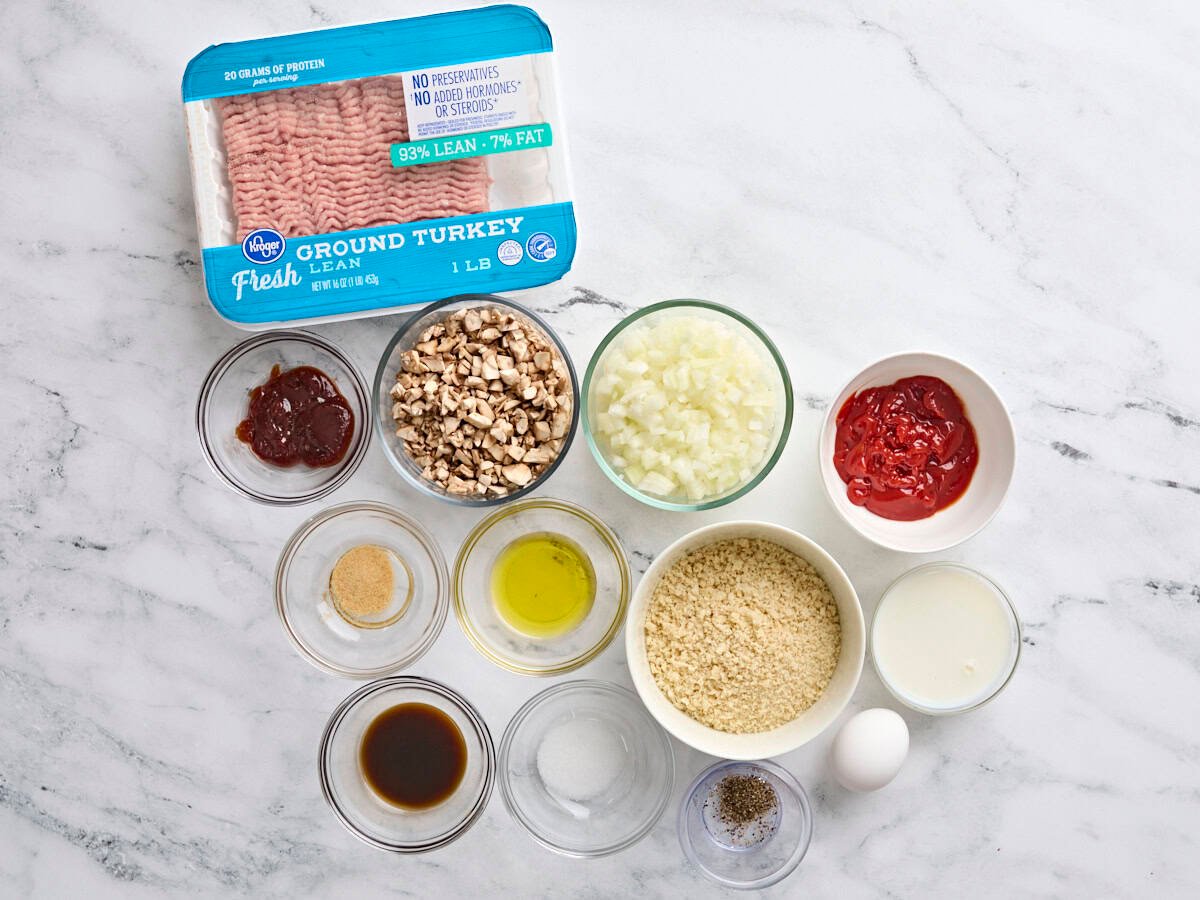 The ingredients to make turkey mushroom meatloaf.