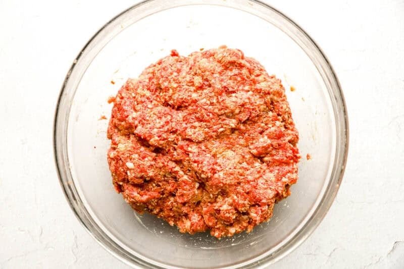 Ground beef and italian sausage mixture in a bowl.